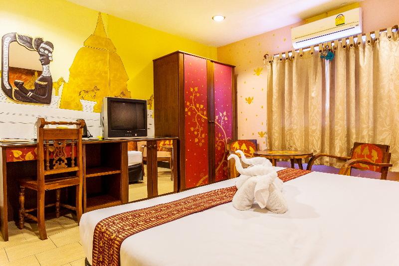 Hotel Parasol Old 3*